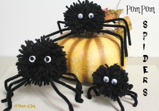 How to Make PomPom Spiders for Halloween tutorial