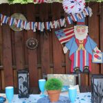Independence Day Tablescape and Pintable Banner