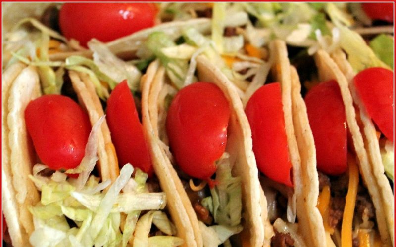 Mini Tacos -- A Pinch of Joy #Appetizer